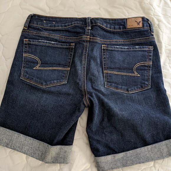Skinny Bermuda Jean Shorts - American Eagle size 8 - Picture 2 of 3